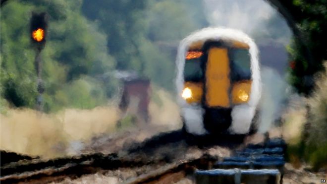 Pourquoi les trains circulent-ils au ralenti en cas de fortes chaleurs ?